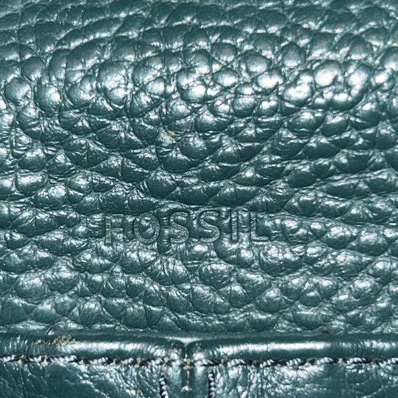 Pre loved pebbled leather fossil crossbody handbag - Picture 8 of 16